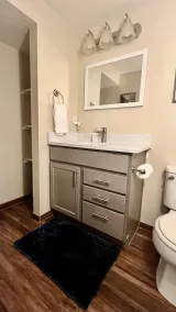 Entrada privativa, suíte de nível inferior com cama king size e vida selvagem - Image 4