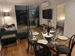 Stunning One Bedroom Unit in the Heart of Kangaroo Point - Image 4
