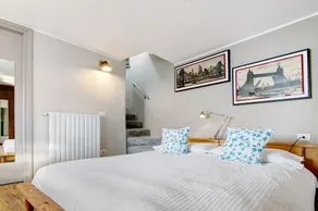 Apartment \"Renovated Barn of the year 1500\" with Lake View & Wi-Fi - Image 5