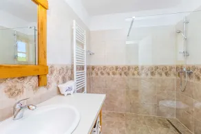 Underbart och lyxigt semesterhus  med privat pool i Kras, Island Krk, Croatia för 8 personer - Image 3