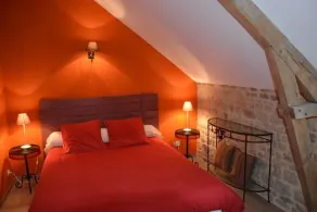 Stone cottage near Bayeux and D-Day sites, green and quiet. - Image 4