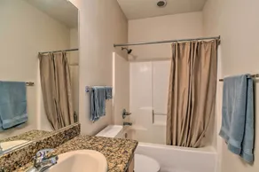 Gated Golf community, 3 Bedrooms-2 Bath, Central location, w/ views of South MTN - Image 5