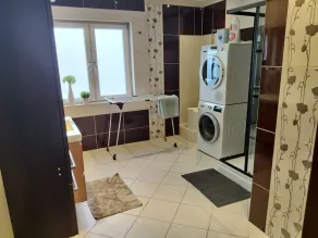 Luxury and comfortable upstairs 130 m2 \"Central\" - Image 2