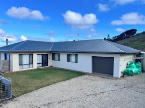 Surfside Lodge on the beach - Image 4