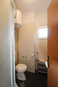 Apartment in Omiš with Seaview, Balcony, Air condition, WIFI (3422-1) - Image 2
