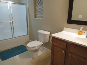 Gorgeous 2 bed 2 bath house on 3 acres on Hwy 82 - Image 2