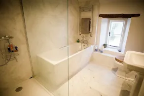 Cotswolds AoNB Cottage- Modern Renovation- Sleeps8 - Image 5