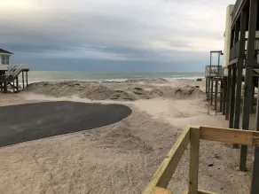Beach-front! Featured on HGTV's Beachfront Bargain Hunt \"Fleeing to Freeport\". - Image 5