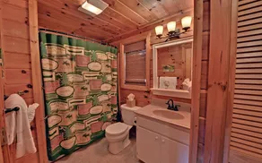 WOW !!!  Creek og store lager dam Waterfront Cabin i National Forest - Image 2