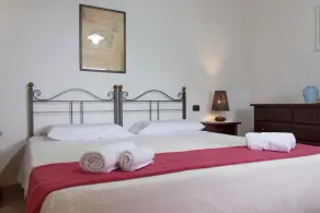Holiday apartment with air conditioning - Image 5