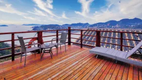 Aurora Rock Villa Resort - Image 4