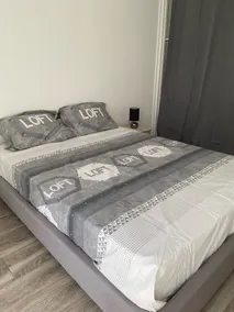 Beautiful F2 is completely renovated and fully equipped - Image 3