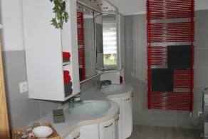 Newly renovated, cozy cottage with great comfort, pets welcome. - Image 5