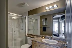 Waterfront Resort Condo Kelowna - fantastisk utsikt! - Image 2