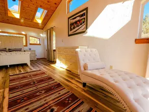 Fully Remodeled Cabin with breathtaking views - Image 2