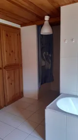 hus med fantastisk utsikt över bergen, inte förbises och inhägnad trädgård - Image 5