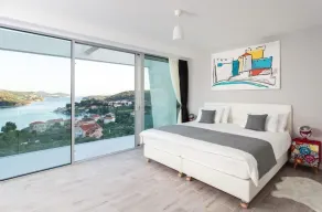 Magnífica villa con terraza, piscina privada y jacuzzi | Vistas al agua - Image 4