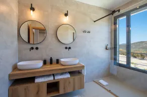 VILLA MARITA - Luxury Sea View - Image 2
