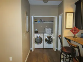 Luxury Lakefront ,1750 sq. ft, 3/2 One Level Condo with NO steps close to ~SDC~ - Image 2