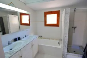 Emma - Ferienhaus mit Meerblick und Pool in Benissa - Image 2