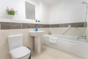 Bedford Meadows Apartment - Image 2