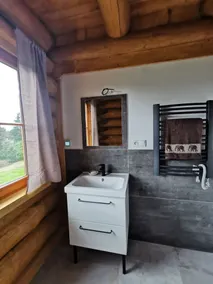 Beautiful wooden chalet for 8 persons - Image 4