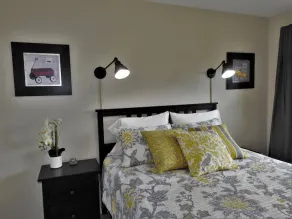 Tree View - Murphys Vacation Rentals - Image 5