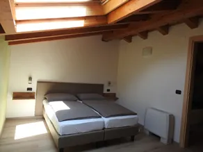 Wohnung mil Balkon Seeblick  ,Clima, Beheizter Pool, Parkplatz, WiFi - Image 5