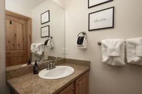 Trailhead Lodge One Bedroom 801 Condo by RedAwning - Image 3