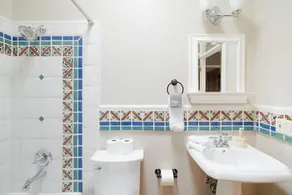 The Orange House at el Barrio Viejo - Image 4