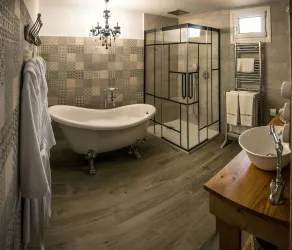 LANDLIGA HUS MED SVIMBAD OCH NÄRA STRANDEN - Image 3