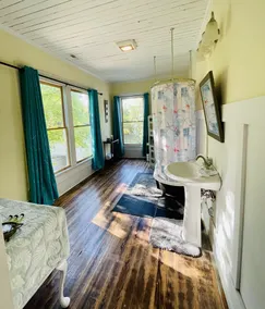 Historic suite 3 - Image 2