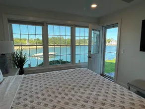 Sensational, newly remodeled waterfront Greenport condo - Image 5
