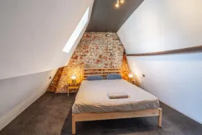 Two-bedroom apartment by the river - Image 5