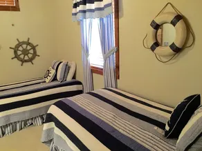 Lake Martin Getaway Perfect for Auburn Football Game Day Weekend - Image 3