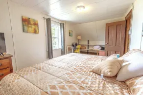 Relaxing Island Cottage on 3 acres w/ ocean view - Image 3