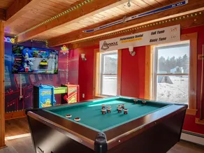 Charming Farm House- Game Room & Hot Tub, Fire Pit - Image 2