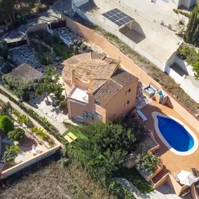 Villa mit 2 Häusern zusammen auf der gleichen Parzelle 300m vom Strand entfernt - Image 4