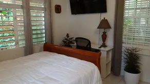 Smith House & Tropical Garden--Integrating Nature For Relaxation - Image 5