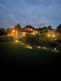Beach Town Mid-Century Modern Home with Stunning  views of Mountains + Sound ! - Image 2