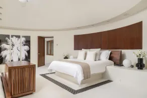 Stunning 7 Bd Beachfront Villa, Fully Staffed w Golf, Spa, Beach Clubs - Image 4
