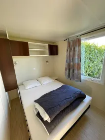 ZEcamping 3 étoiles piscine 4km plage animaux acceptés sauna locatif TV 26m2 - Image 4