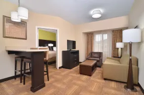 Cozy Suite in Tomball | Business Center On-Site + Free Breakfast! - Image 4