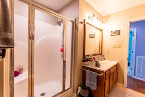 Gorgeous River Cabin King Beds Hot Tub Kayaks Fire Pit.  - Image 3