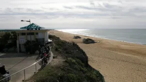 Summer holiday home for 4/6 people. - Image 2