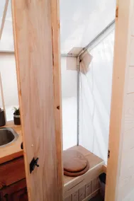 Glamping | Outdoor Shower | Bathroom - Image 2