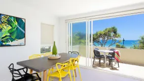 Portofino 4 - Beachfront apartment at the Pristine sands of Noosa Main beach - Image 5