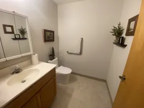 Gather here! 10 Bedrooms, ALL with private half baths! - Image 4