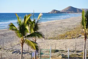 Cerritos Beach Palace, Hele Beachfront Home w / Privat adgang til Surf & svømme - Image 5