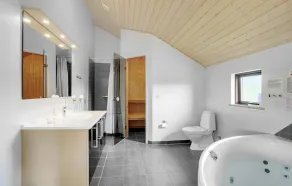 Smukt hjem i Otterup med sauna - Image 4